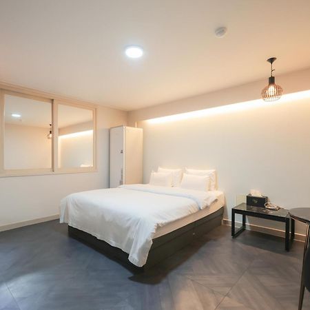 Vip Hotel Mokpo Exterior photo