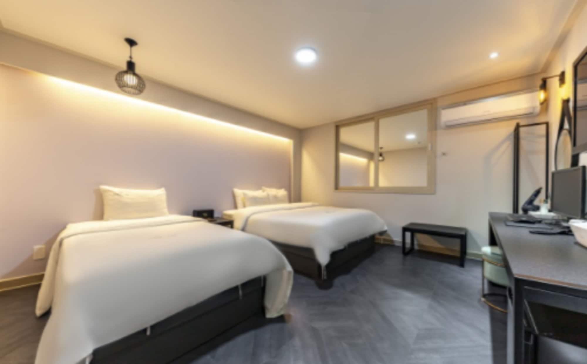 Vip Hotel Mokpo Exterior photo