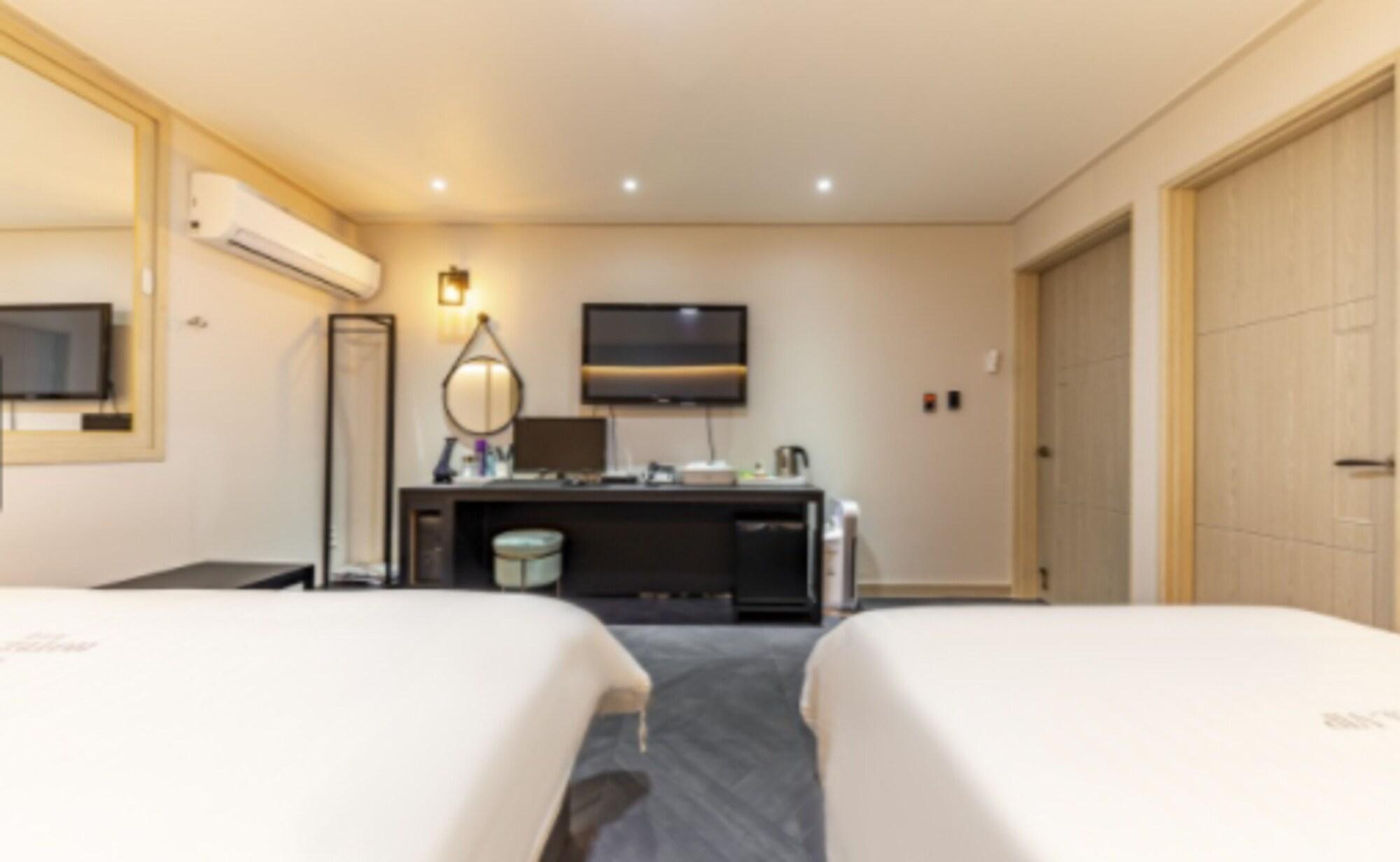 Vip Hotel Mokpo Exterior photo
