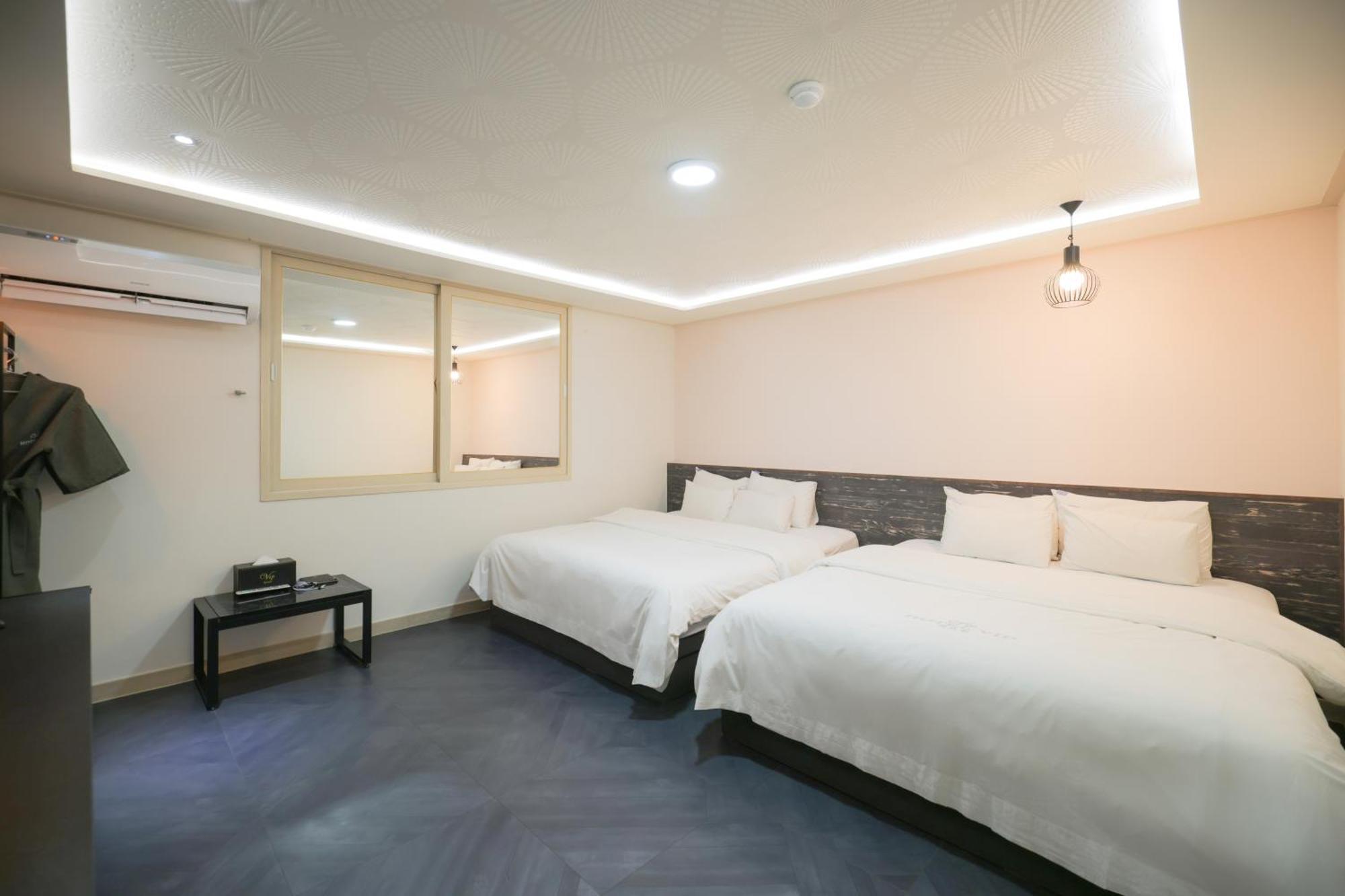 Vip Hotel Mokpo Exterior photo