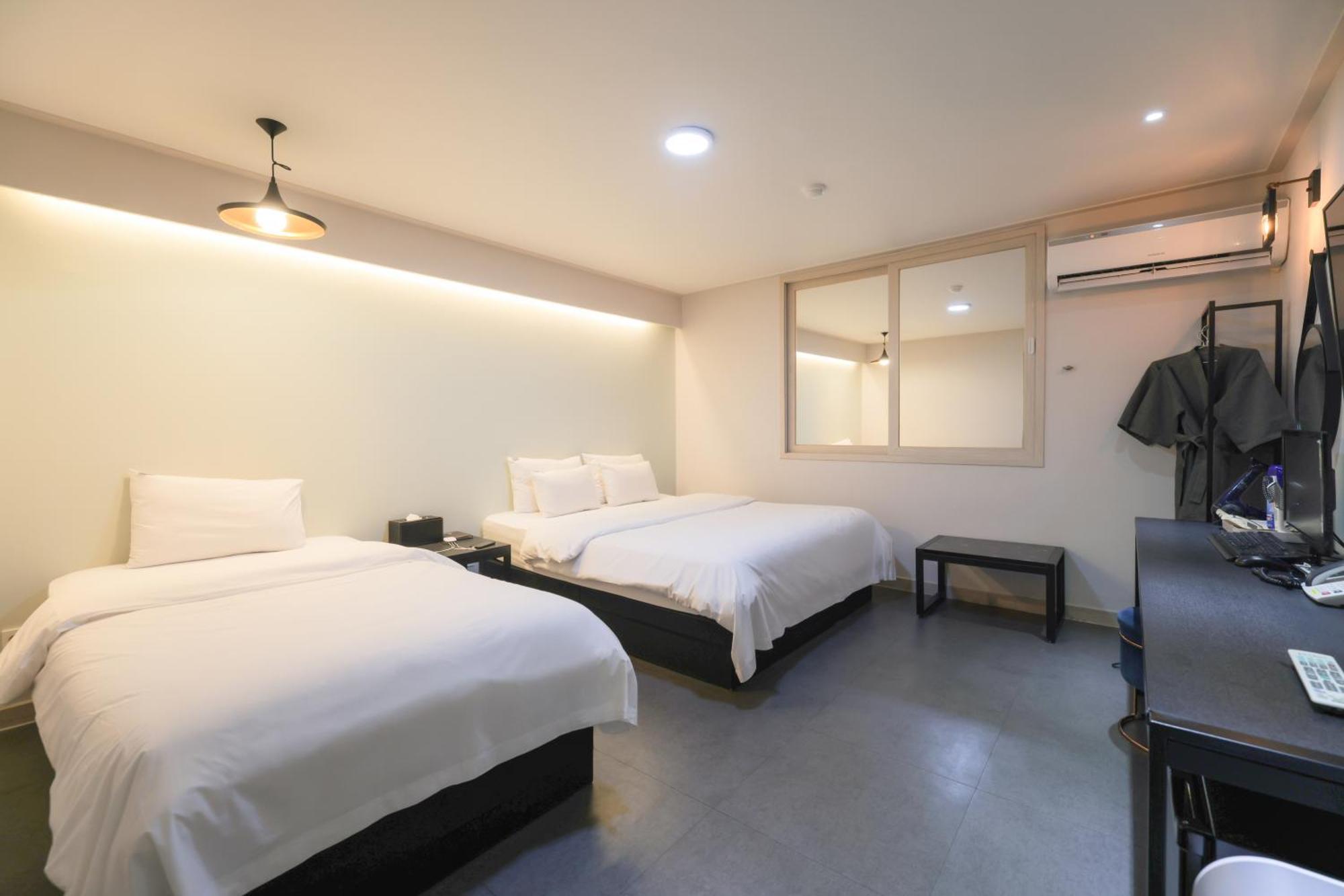 Vip Hotel Mokpo Exterior photo